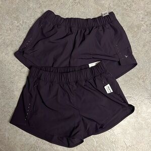 Old navy size small Mid-rise Stretchtech run shorts